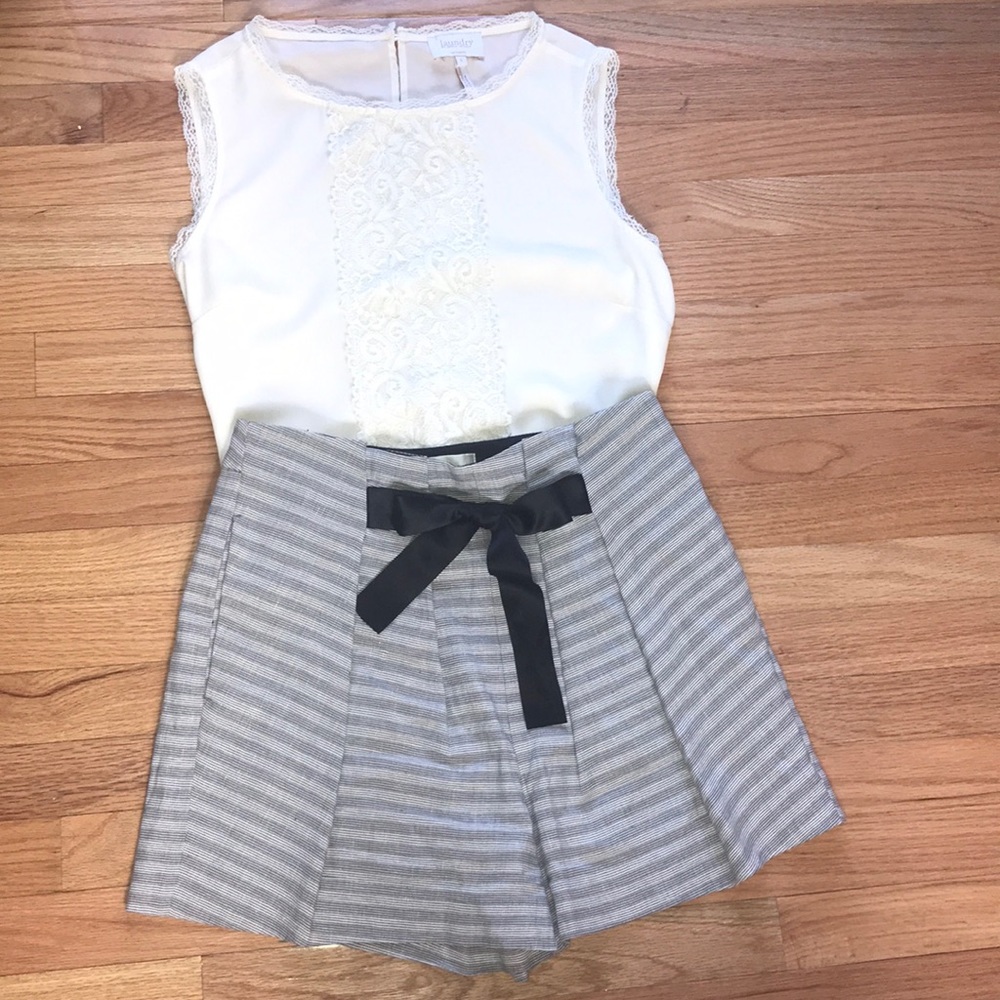 Elevenses high waisted pleated shorts